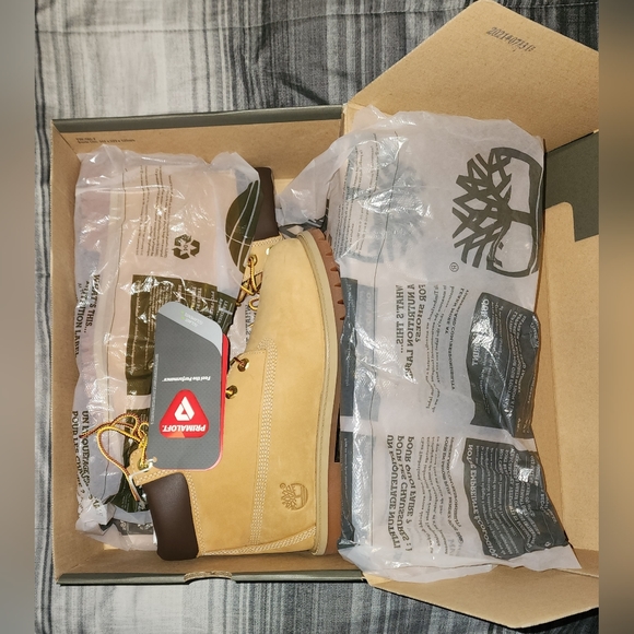 Timberland Boots - Picture 2 of 6